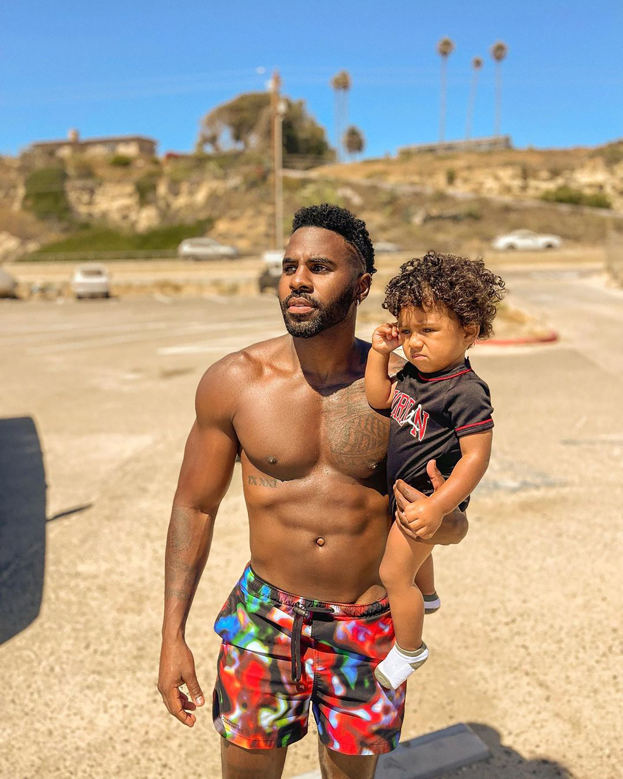 jason-derulo-gift-guide_56