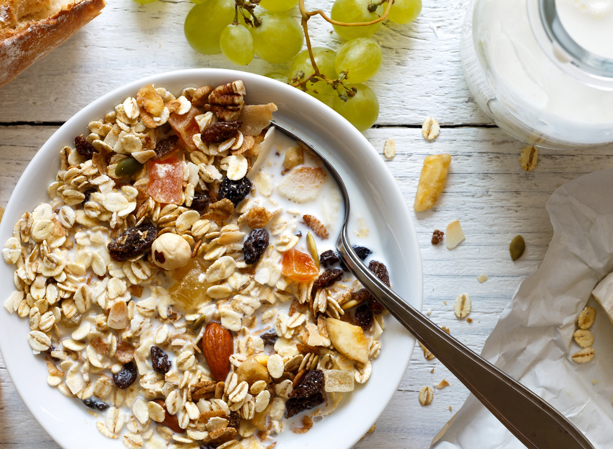 muesli cereal for breakfast