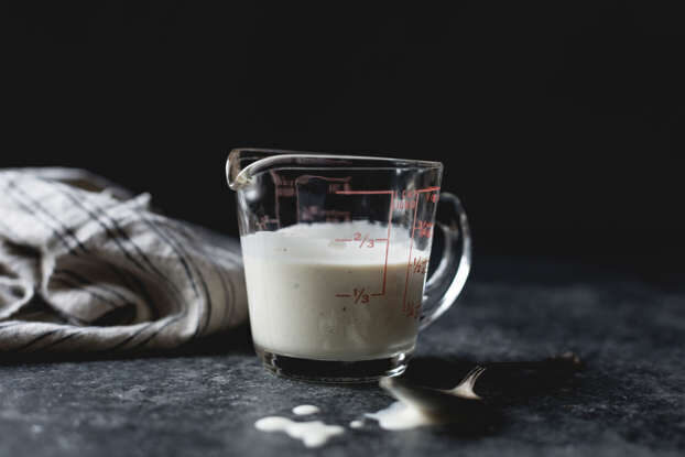 What is buttermilk substitute? Is it healthy? Find out what the experts say