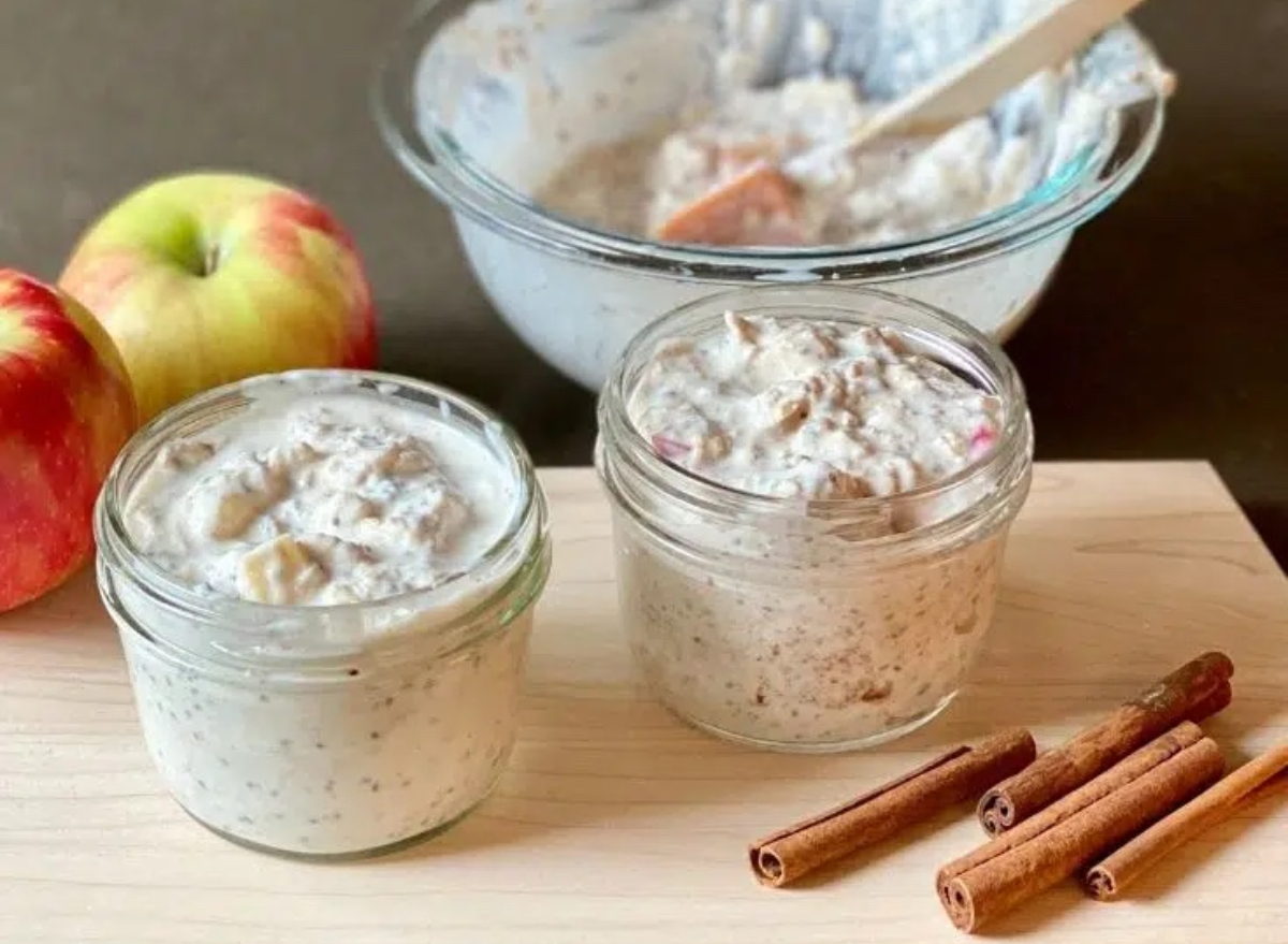 apple spiced overnight oats