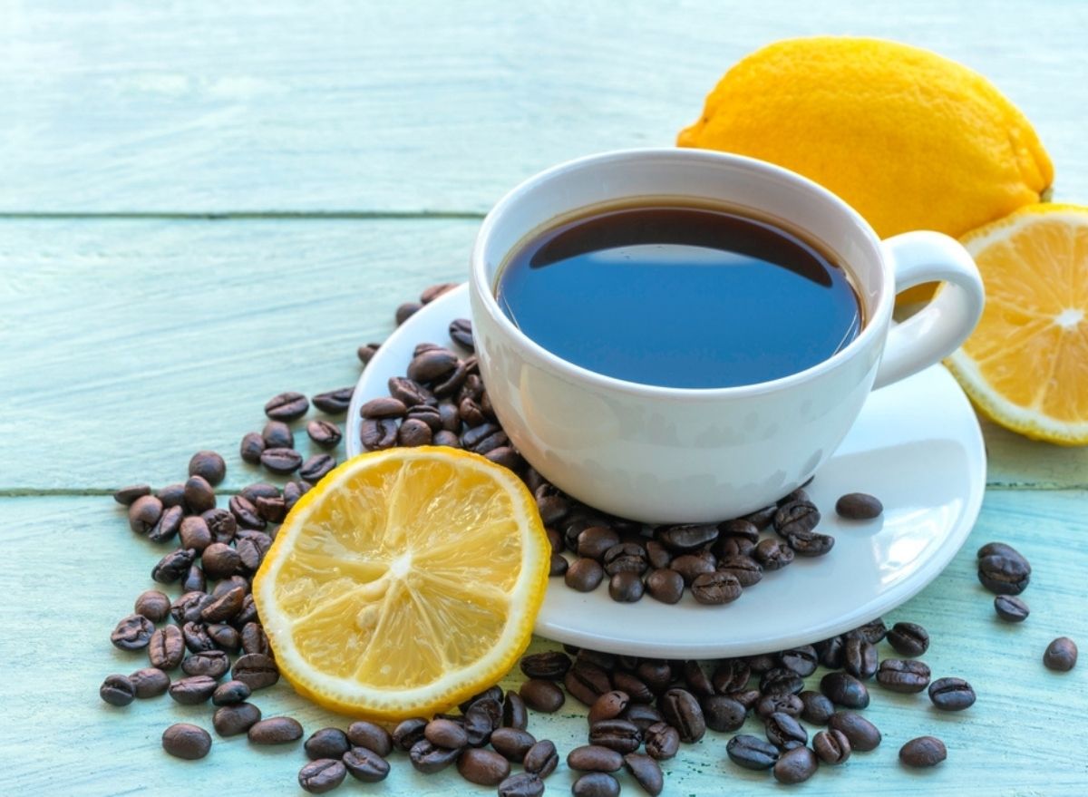 coffee with lemon