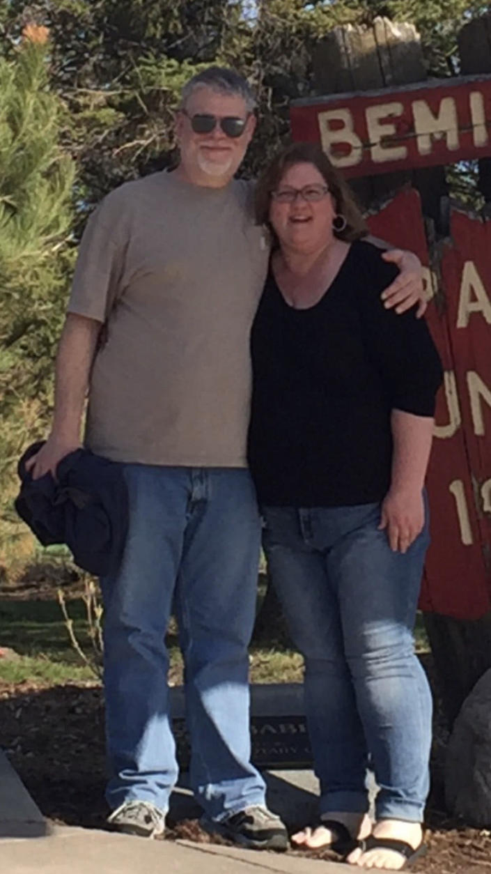 Lokken, before losing weight, poses with her husband, Josh.  (Courtesy of Rhonda Lokken)